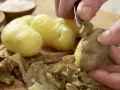 Seeteufel-Schnitzel mit Spargel-Kartoffel-Salat Zubereitung Schritt 2 Seeteufel-Schnitzel mit Spargel-Kartoffel-Salat Zubereitung Schritt 2