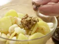 Seeteufel-Schnitzel mit Spargel-Kartoffel-Salat Zubereitung Schritt 8 Seeteufel-Schnitzel mit Spargel-Kartoffel-Salat Zubereitung Schritt 8