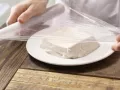 Seidentofu mit Bonito-Flocken Zubereitung Schritt 1 Seidentofu mit Bonito-Flocken Zubereitung Schritt 1