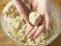 Semmelknödel mit Rahmpilzen – smarter Zubereitung Schritt 5 Semmelknödel mit Rahmpilzen – smarter Zubereitung Schritt 5