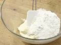 Spargel-Muffins mit Kräuter-Dip Zubereitung Schritt 5 Spargel-Muffins mit Kräuter-Dip Zubereitung Schritt 5