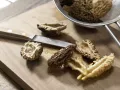 Spitzkohl-Morchel-Gemüse Zubereitung Schritt 1 Spitzkohl-Morchel-Gemüse Zubereitung Schritt 1