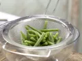 Sprossenpfanne mit Heilbutt Zubereitung Schritt 3 Sprossenpfanne mit Heilbutt Zubereitung Schritt 3