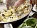 Tomaten-Filo-Tartelettes Zubereitung Schritt 4 Tomaten-Filo-Tartelettes Zubereitung Schritt 4