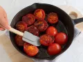 Tomaten-Tarte-Tatin Zubereitung Schritt 1 Tomaten-Tarte-Tatin Zubereitung Schritt 1