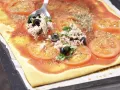Tomaten-Thunfisch-Pizza Zubereitung Schritt 7 Tomaten-Thunfisch-Pizza Zubereitung Schritt 7