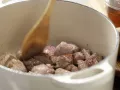 Überbackenes Lammragout Zubereitung Schritt 3 Überbackenes Lammragout Zubereitung Schritt 3