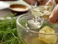 Wildlachs-Tatar Zubereitung Schritt 2 Wildlachs-Tatar Zubereitung Schritt 2
