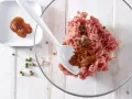 Würzige Beefhack-Burger – smarter Zubereitung Schritt 1 Würzige Beefhack-Burger – smarter Zubereitung Schritt 1