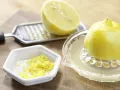 Zitronensauce mit Zucchiniblüten Zubereitung Schritt 2 Zitronensauce mit Zucchiniblüten Zubereitung Schritt 2