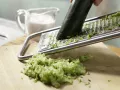 Zucchini-Nudeln in Kokosmilch Zubereitung Schritt 1 Zucchini-Nudeln in Kokosmilch Zubereitung Schritt 1