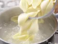 Zucchini-Pilz-Pasta Zubereitung Schritt 4 Zucchini-Pilz-Pasta Zubereitung Schritt 4