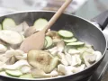 Zucchini-Pilz-Pasta Zubereitung Schritt 5 Zucchini-Pilz-Pasta Zubereitung Schritt 5