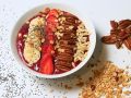 Acai Bowl mit Beeren Rezept