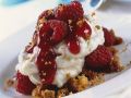 Amaretti-Himbeer-Speise mit Quark Rezept