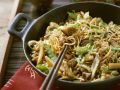 Asia-Nudeln mit Gemüse und Hackfleisch Rezept