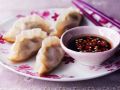 Asiatische Teigtaschen (Dumblings) mit scharfer Soße Rezept