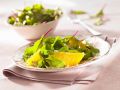 Baby-Mangoldsalat mit Pinienkernen und Orangen Rezept