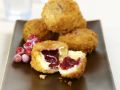 Backcamembert mit Preiselbeeren Rezept