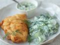 Backfisch mit Gurkensalat Rezept