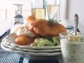 Backfisch mit Kartoffel-Gurkensalat und Remoulade Rezept