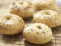 Bagels mit Paprika und Frischkäsecreme Zubereitung Schritt 10 Bagels mit Paprika und Frischkäsecreme Zubereitung Schritt 10