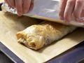 Birnenstrudel mit Haselnüssen Zubereitung Schritt 8 Birnenstrudel mit Haselnüssen Zubereitung Schritt 8