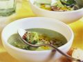 Brokkolisuppe mit Leinsamen Rezept