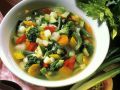 Bunte Gemüsesuppe mit Zuckerschoten Rezept