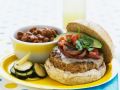 Burger mit Schweinefleisch, Zwiebeln und Avocado Rezept