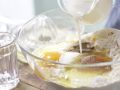 Buttermilch-Hefekranz Zubereitung Schritt 3 Buttermilch-Hefekranz Zubereitung Schritt 3