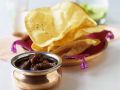 Chutney aus Tamarinde und Dattel dazu indisches Fladenbrot (Papadam) Rezept