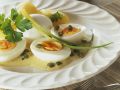 Eier mit Senf-Sahnesoße Rezept