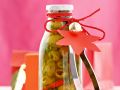 Eingelegte Oliven mit Chili und Kräutern Rezept