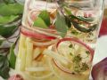 Eingelegte Schwarzwurzeln mit Zwiebeln und Salbei Rezept
