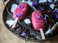 Eis am Stiel von schwarzen Johannisbeeren Rezept