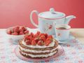 Erdbeer-Sahne-Torte und Kaffee Rezept
