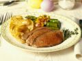 Essen zu Ostern: Roastbeef mit Spargel und Kartoffeln Rezept