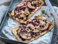 Flammkuchen mit Rotkohl und Äpfeln Rezept