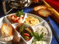 Fondue mit verschiedenen Saucen Rezept