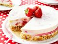 Frischkäsekuchen mit Erdbeeren Rezept