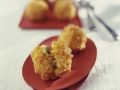 Frittierte Reisbällchen mit Füllung auf italienische Art Rezept