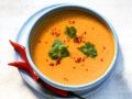 Fruchtige Kürbissuppe mit Chili und Koriander Rezept
