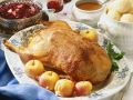 Gans mit Füllung und Beilagen Rezept