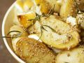 Gebackene Kartoffeln mit Sesam, Zitrone und Rosmarin Rezept