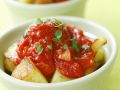 Gebackene Kartoffeln mit Tomatensoße auf spanische Art Rezept