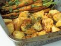 Gebackene Kartoffeln und Möhren Rezept