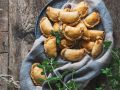 Gebackene Teigtaschen mit Hähnchenfüllung Rezept