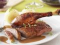 Gebratene Gänsekeule mit Kartoffelklößchen Rezept