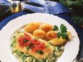 Gebratener Fisch auf Rahmwirsing Rezept
